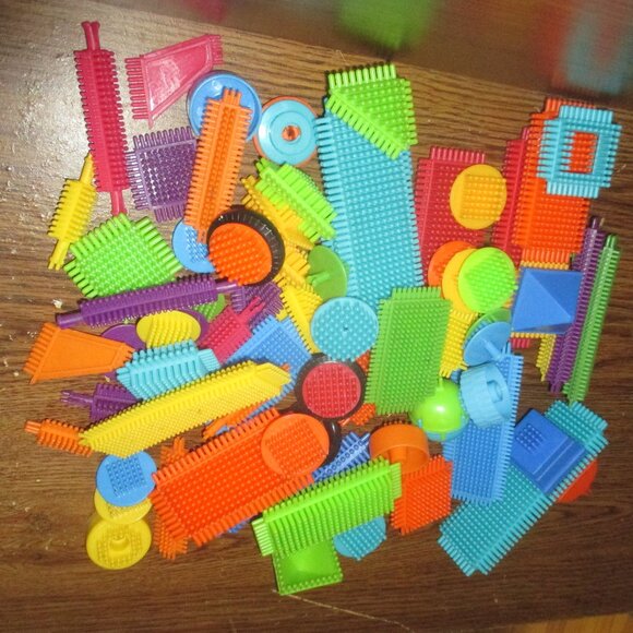 Bristle Blocks Building Blocks 60+ Piece Lot Creative Toys Wheels - Picture 2 of 3